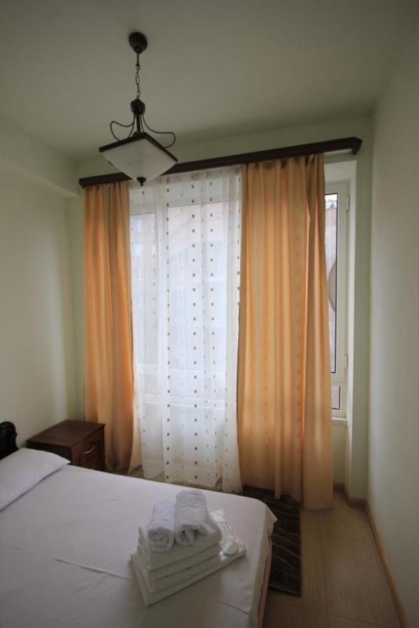 Rent Inn Yerevan On North Avenue Kültér fotó