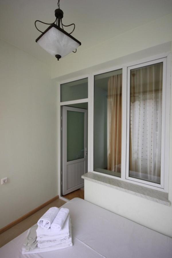 Rent Inn Yerevan On North Avenue Kültér fotó