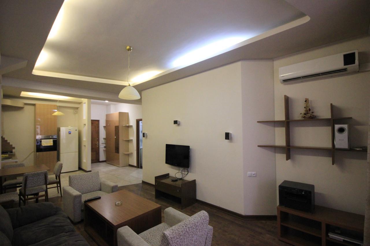 Rent Inn Yerevan On North Avenue Kültér fotó